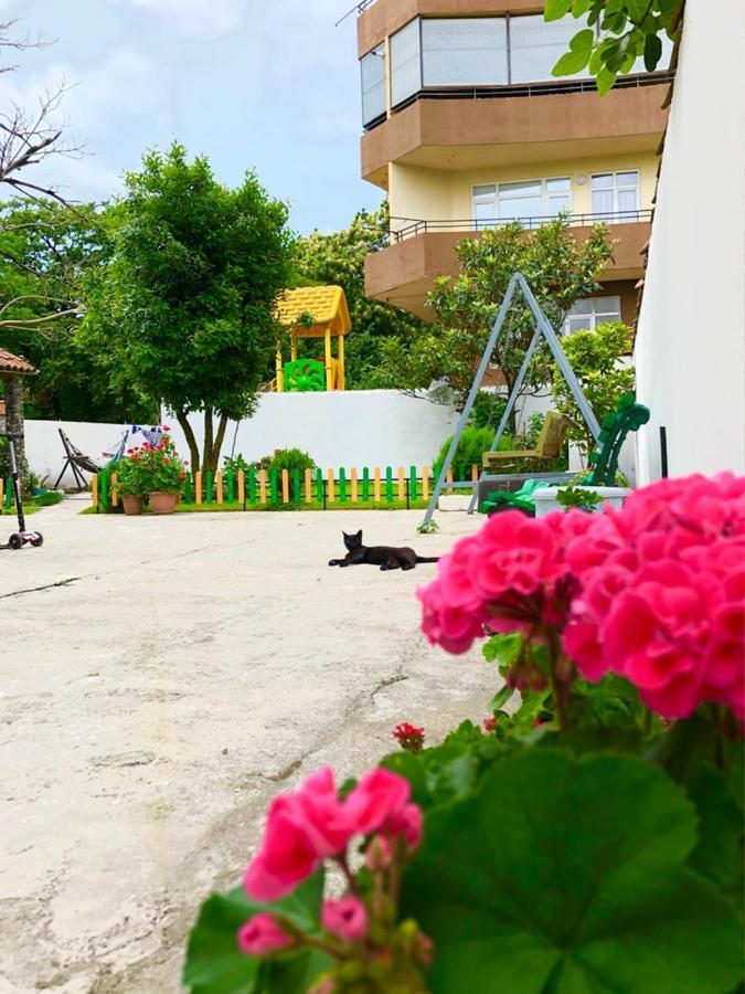 Princi Hotel Kobuleti Bagian luar foto